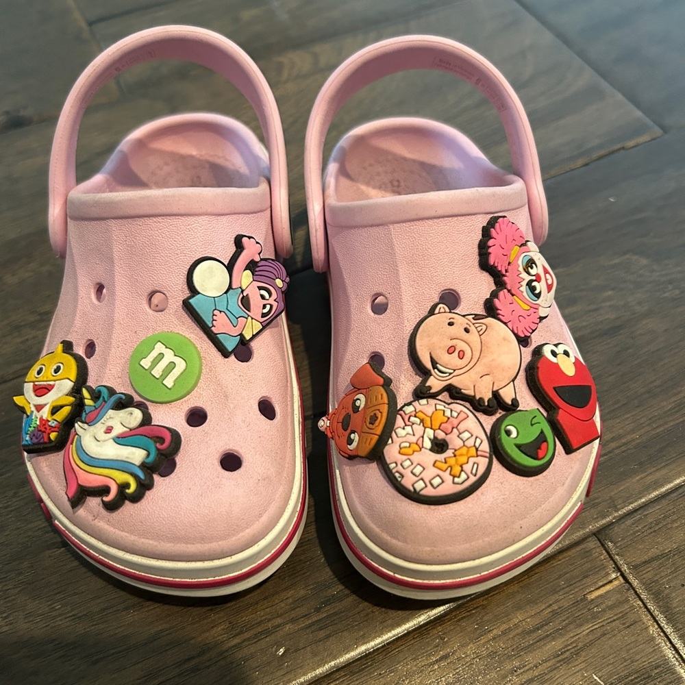 CROCS Pink Water Shoes with Ventilation and Heel Strap